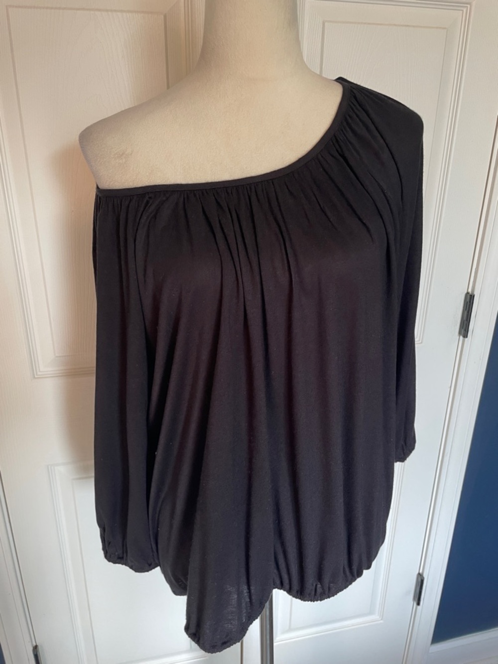 Chelsea & Theodore Black Scoop-Neck Peasant Blouse Bubble Hem Size 2X